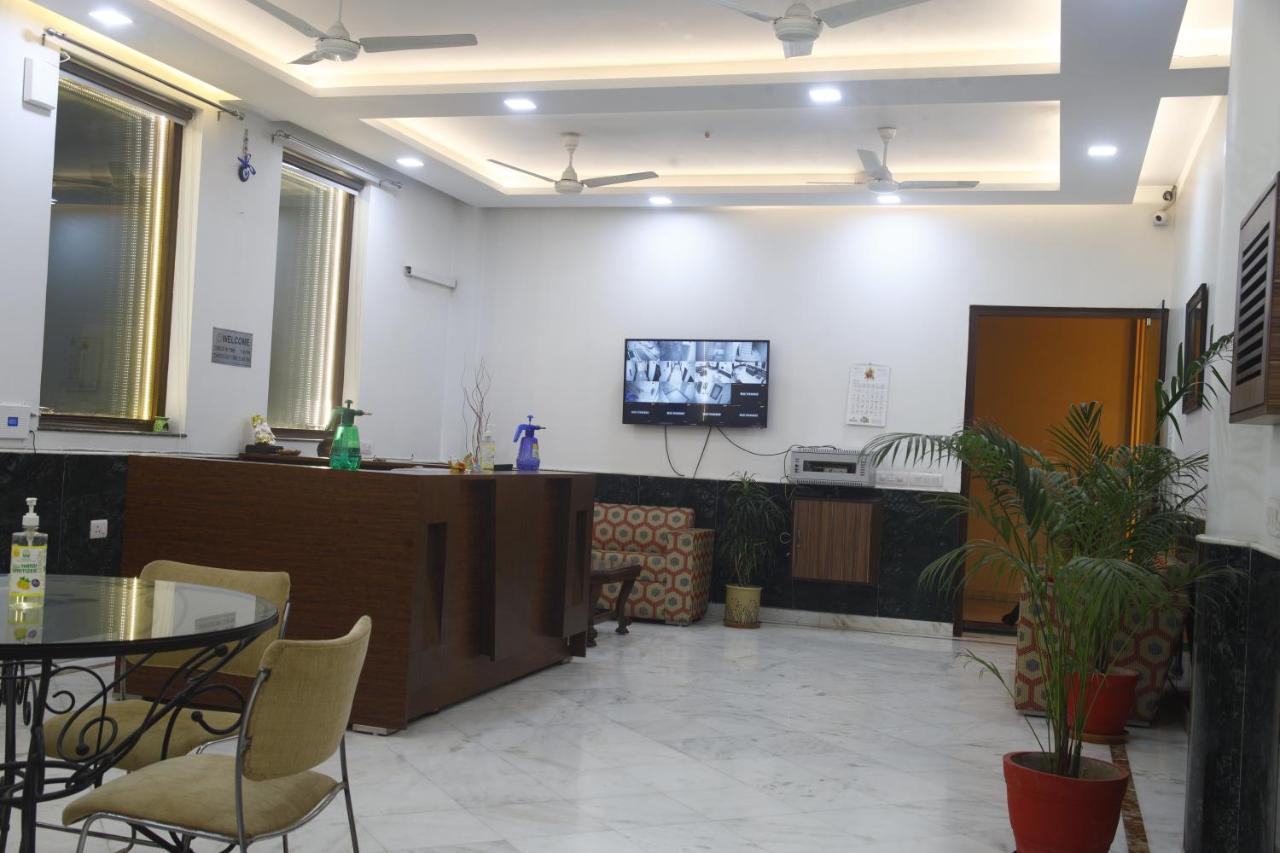 Bed and Breakfast Peepal Tree Residency à New Delhi Extérieur photo