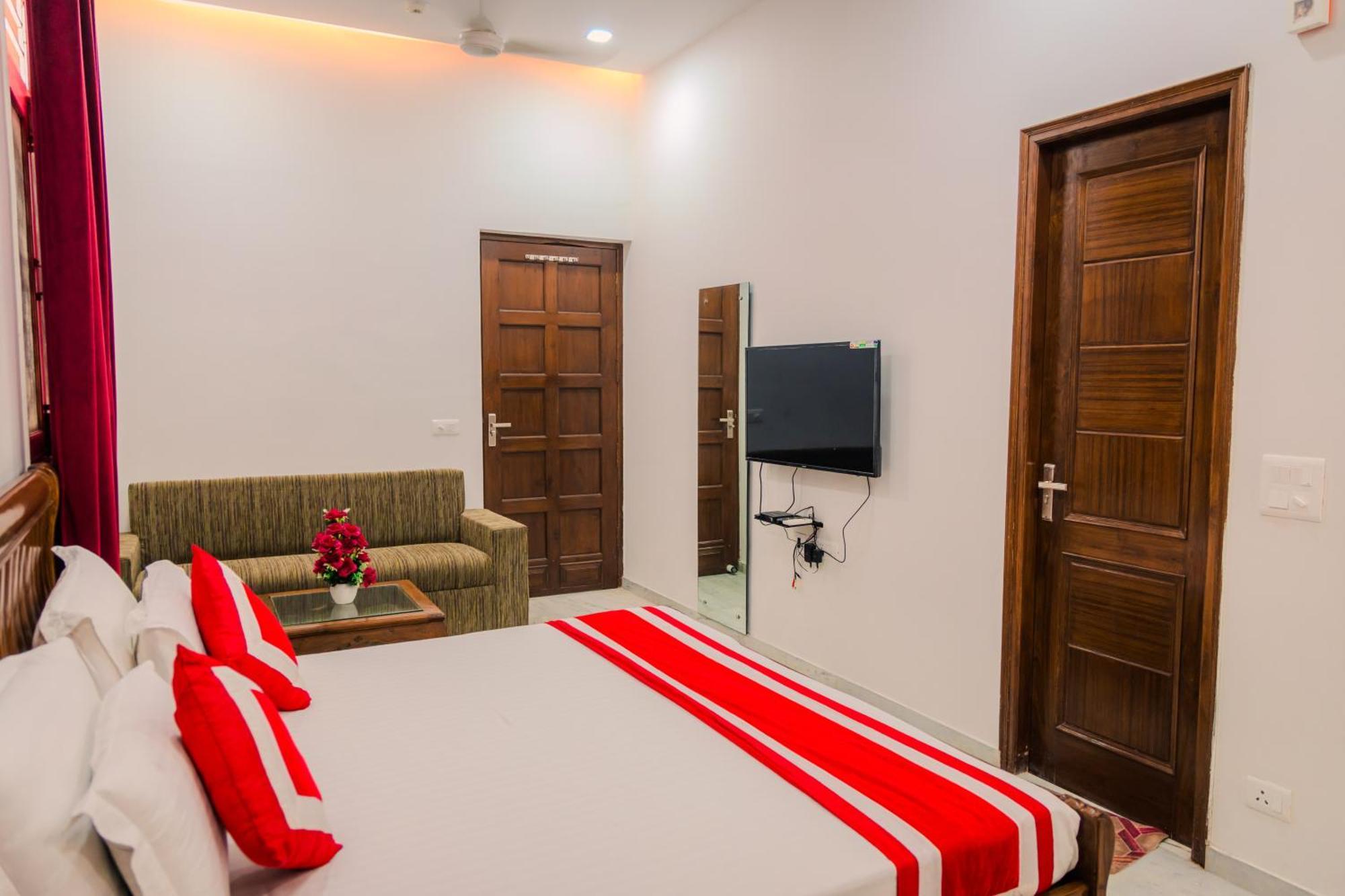 Bed and Breakfast Peepal Tree Residency à New Delhi Extérieur photo